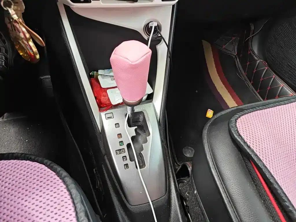 YARiS L Zhixuan 2015 1.5G Automatic Dynamic Sunroof Special Edition — миниатюра 11