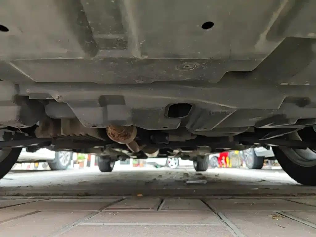 YARiS L Zhixuan 2015 1.5G Automatic Dynamic Sunroof Special Edition — миниатюра 25