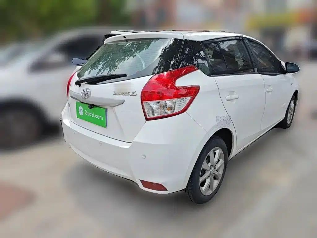 YARiS L Zhixuan 2015 1.5G Automatic Dynamic Sunroof Special Edition — миниатюра 5