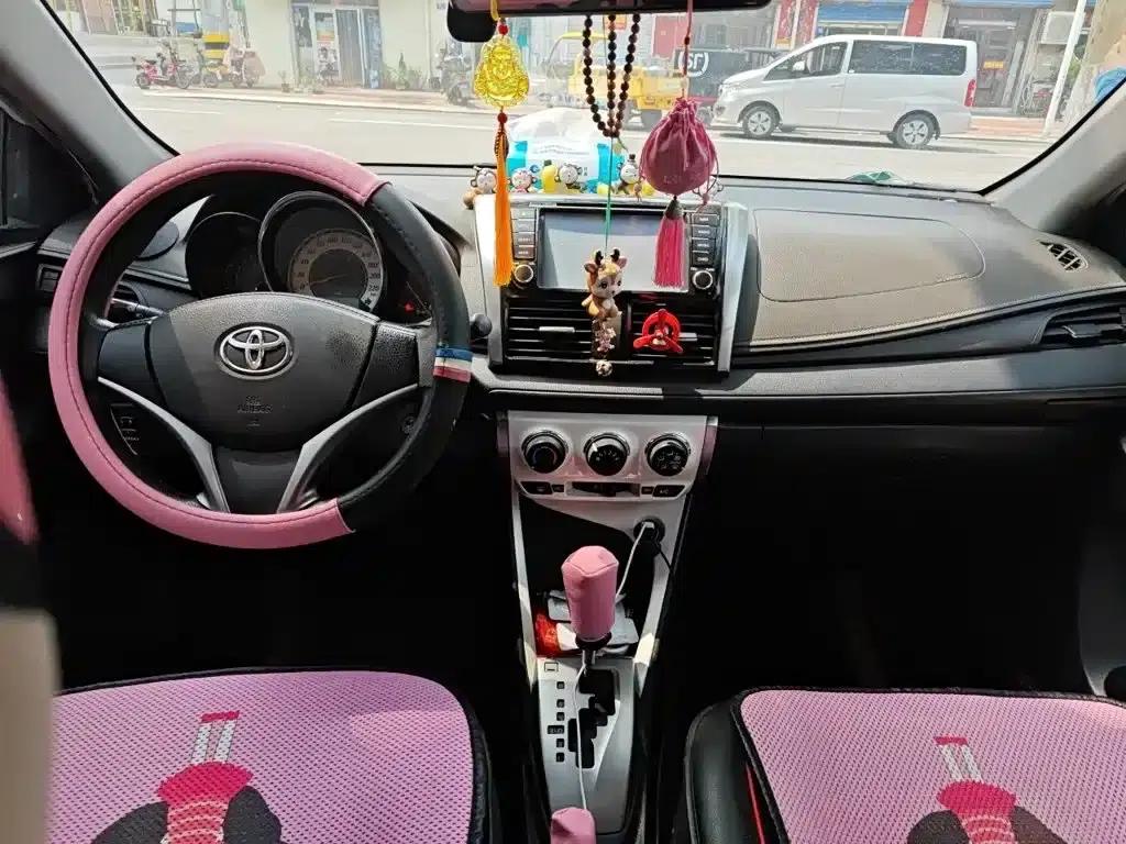 YARiS L Zhixuan 2015 1.5G Automatic Dynamic Sunroof Special Edition — миниатюра 6