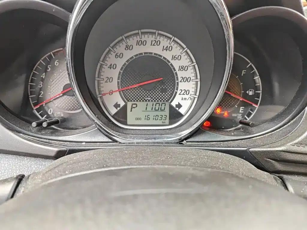 YARiS L Zhixuan 2015 1.5G Automatic Dynamic Sunroof Special Edition — миниатюра 9