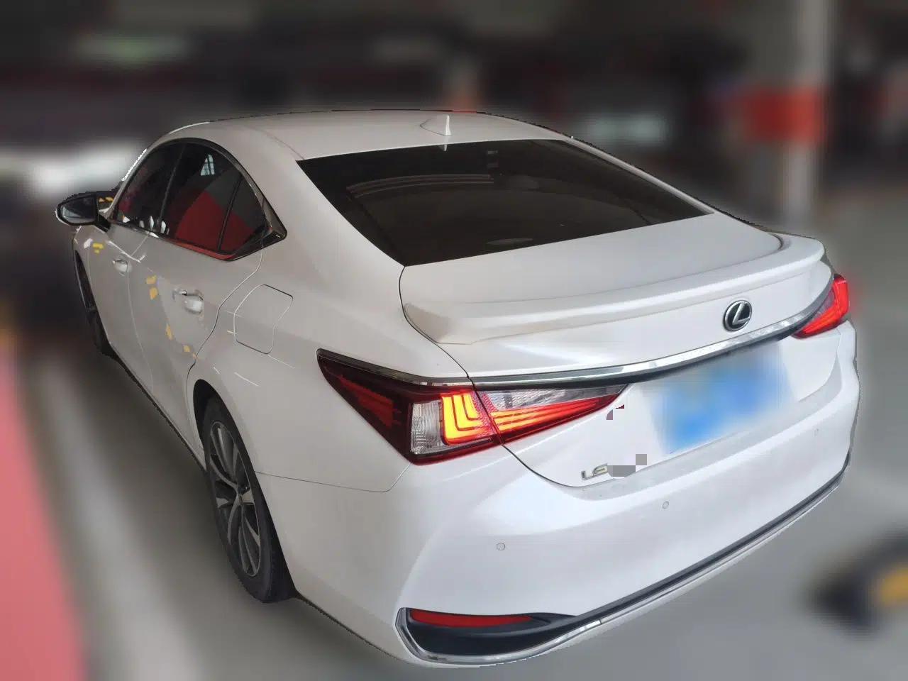 Lexus ES 2018 200 Excellence Edition China VI Standard — миниатюра 4