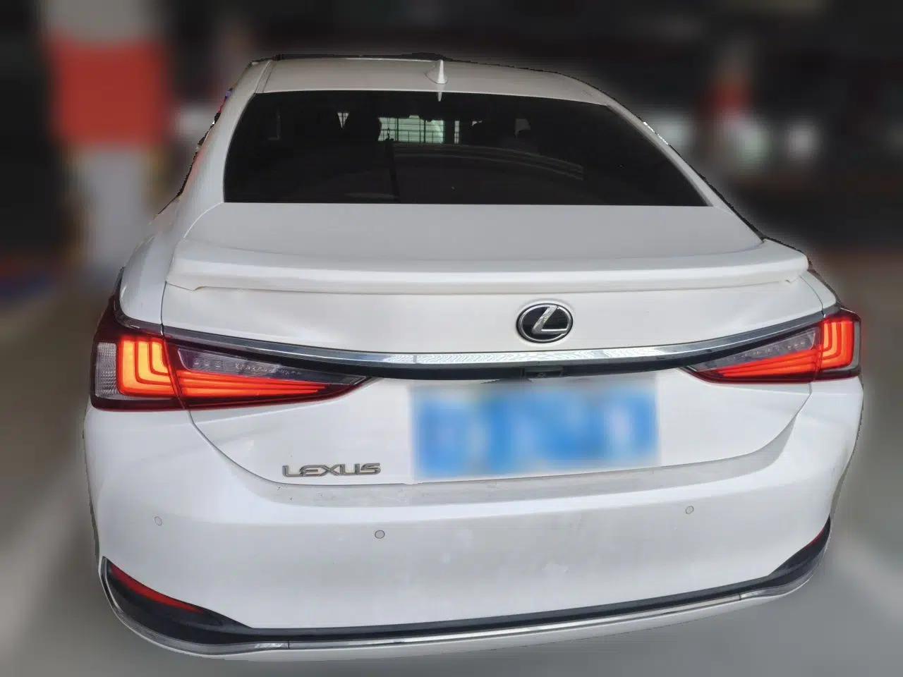 Lexus ES 2018 200 Excellence Edition China VI Standard — миниатюра 5