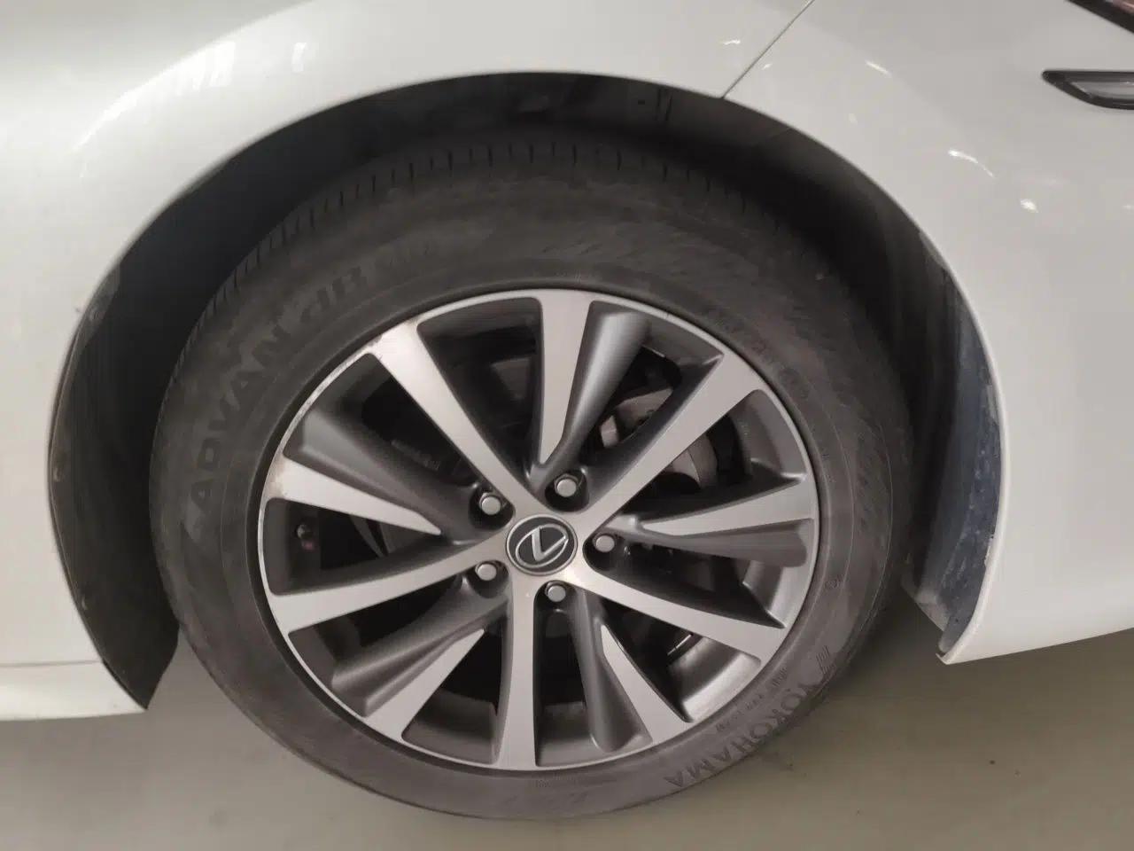 Lexus ES 2018 200 Excellence Edition China VI Standard — миниатюра 8