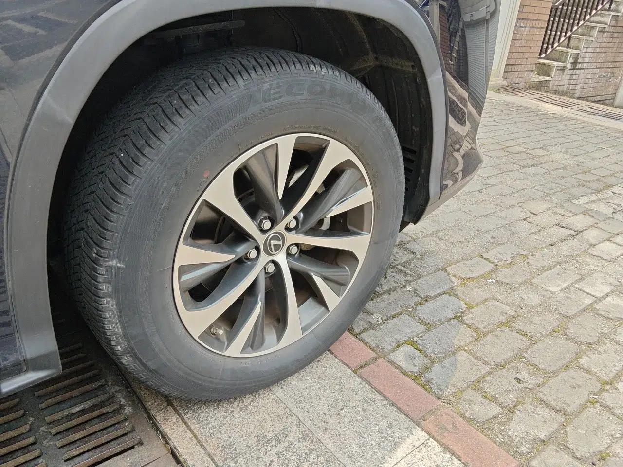 Lexus RX 2020 Revised Version 300 Two-Wheel Drive Elite Edition — миниатюра 8