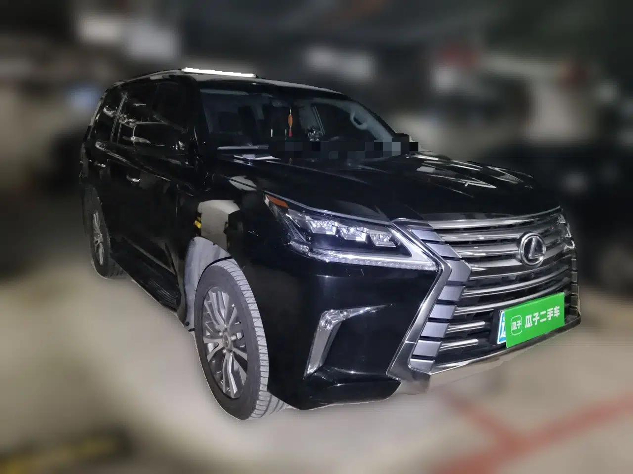 Lexus LX 2017 570 Dynamic Luxury Edition — миниатюра 3