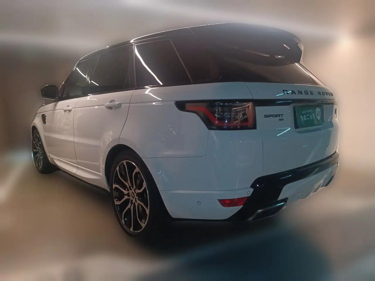 Land Rover Range Sport Land Rover Range Rover Sport 2021 3.0L V6 Black Edition — миниатюра 4
