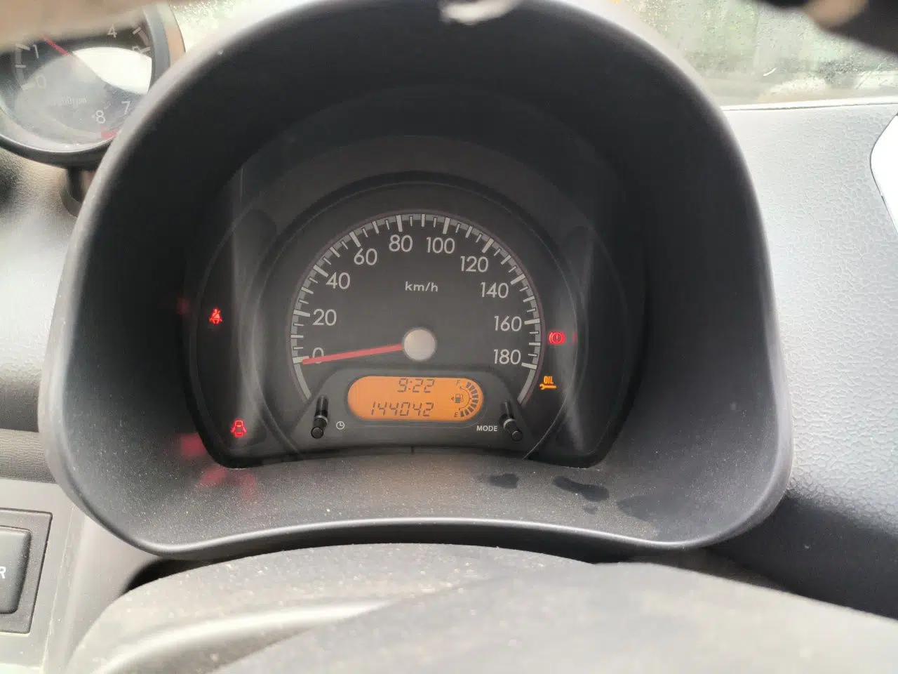 Suzuki Alto 2013 1.0L Manual Luxury Model — миниатюра 11