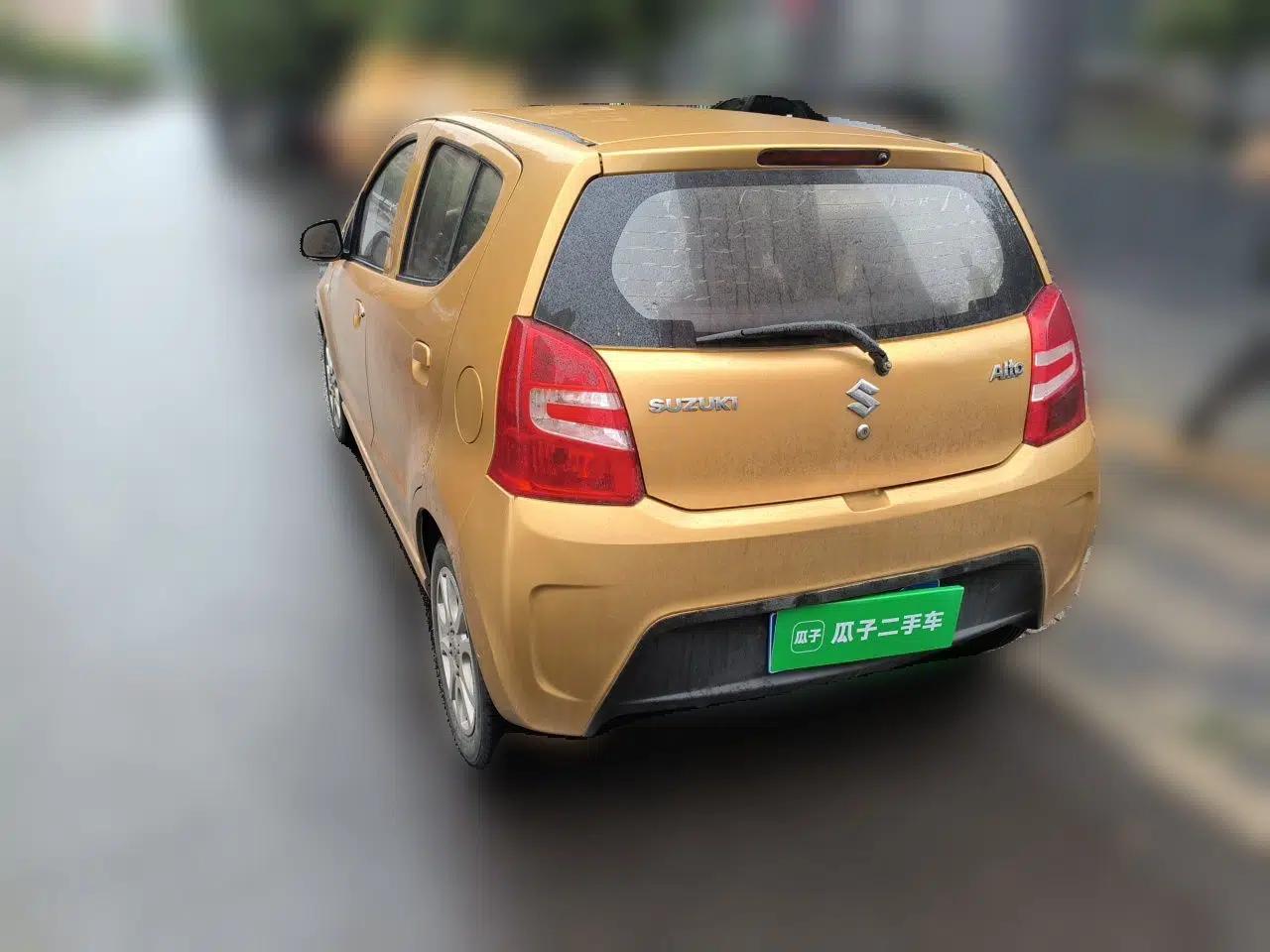 Suzuki Alto 2013 1.0L Manual Luxury Model — миниатюра 4