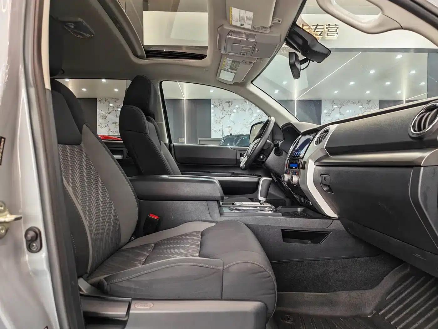 2020 Tundra 5.7L Four-Door TRD Sport — миниатюра 6