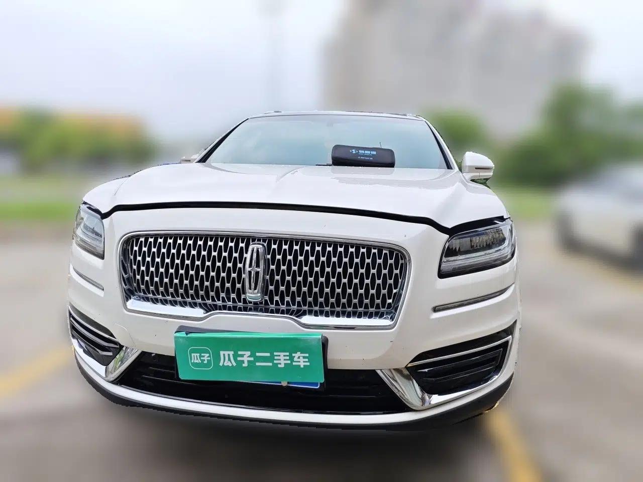 Lincoln Nautilus 2019 2.0T Two-Wheel Drive Luxury Edition China VI Standard — миниатюра 2
