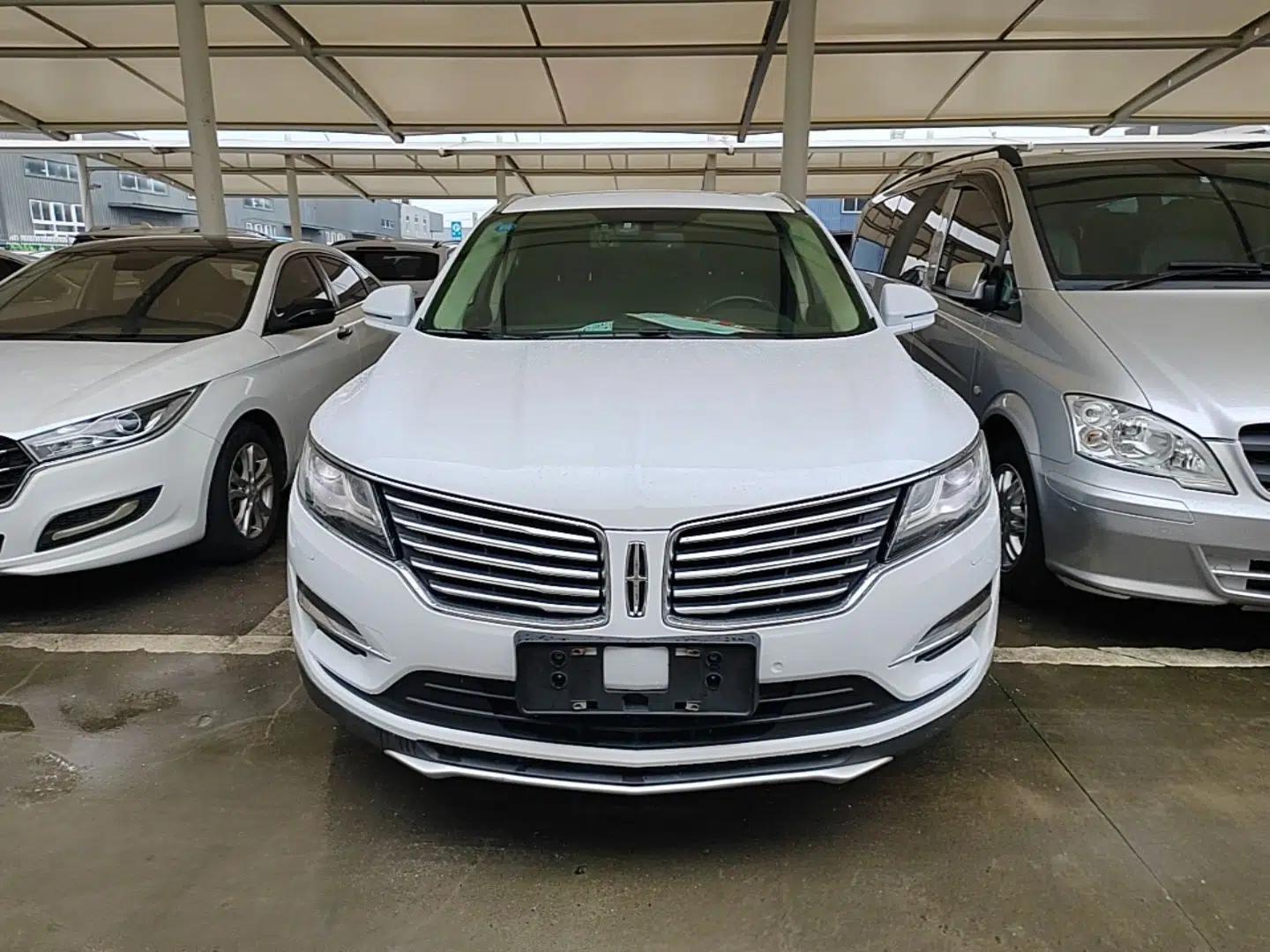 Lincoln MKC 2014 2.0T Four-Wheel Drive Luxury Edition — миниатюра 2