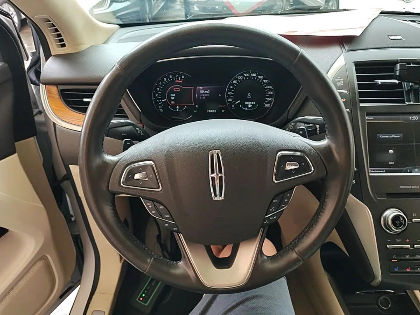Lincoln MKC 2014 2.0T Four-Wheel Drive Luxury Edition — миниатюра 13