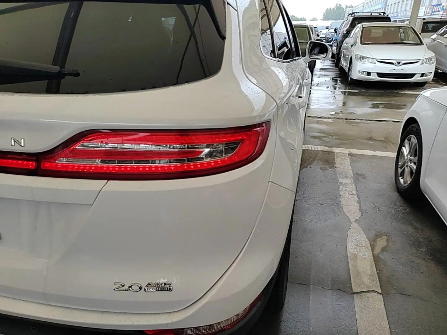 Lincoln MKC 2014 2.0T Four-Wheel Drive Luxury Edition — миниатюра 9
