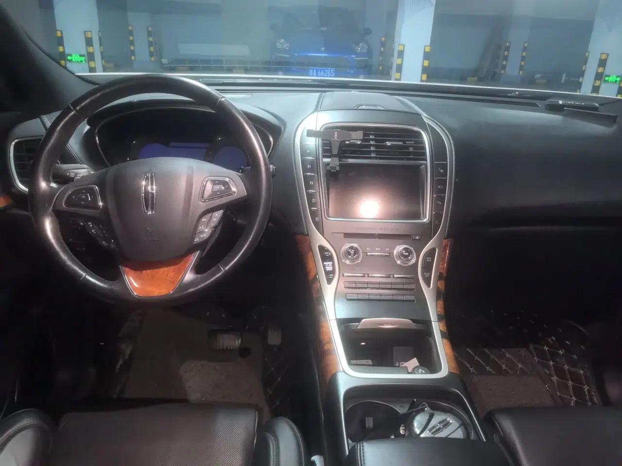 Lincoln MKX 2017 2.7T Four-Wheel Drive Prestige Edition — миниатюра 9