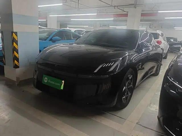 Lynk & Co Z10 2025 95 kWh 766 km Range Rear-Wheel Drive Max