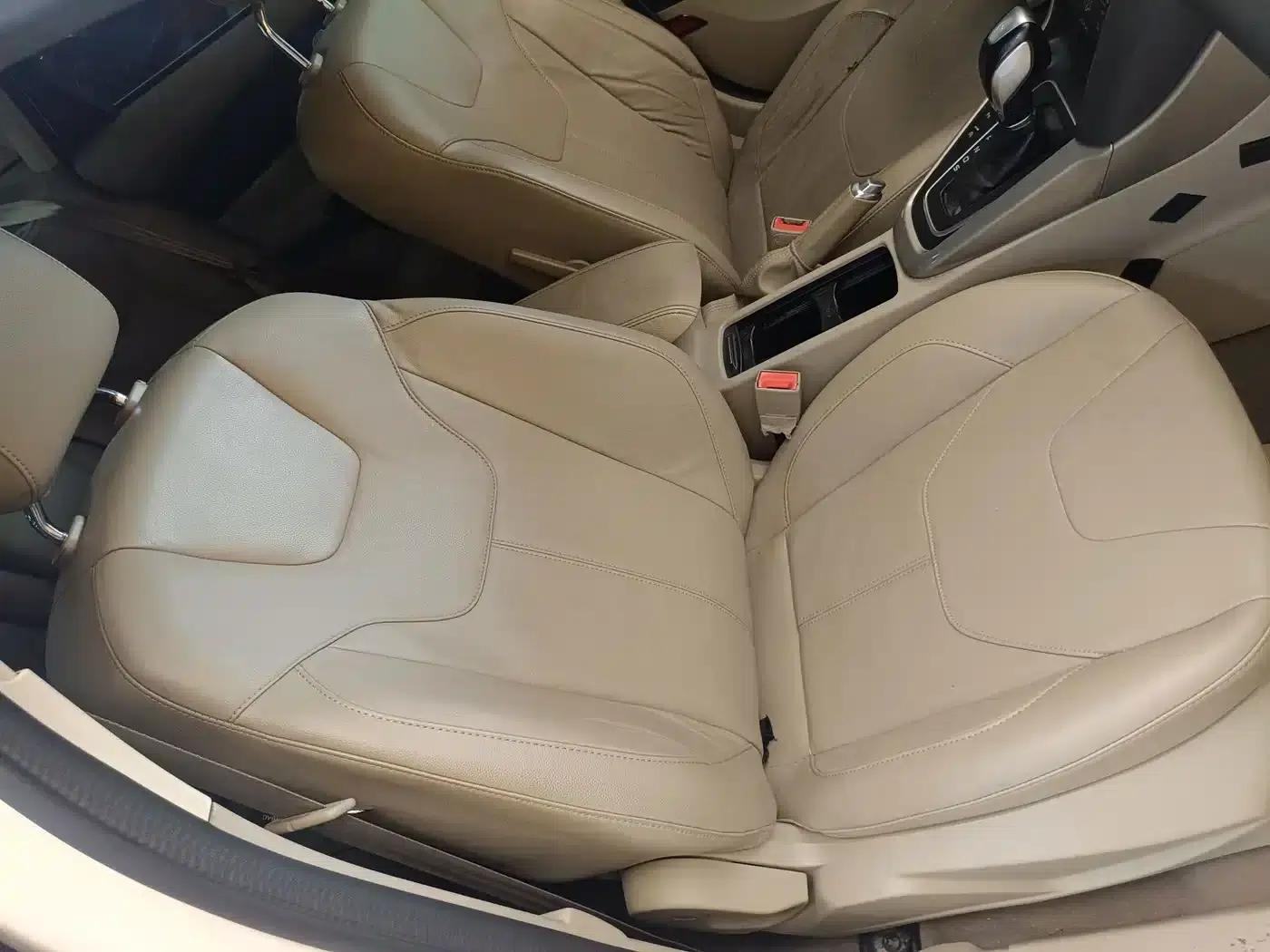 2017 Ford Focus Sedan EcoBoost 180 Automatic Flagship — миниатюра 32