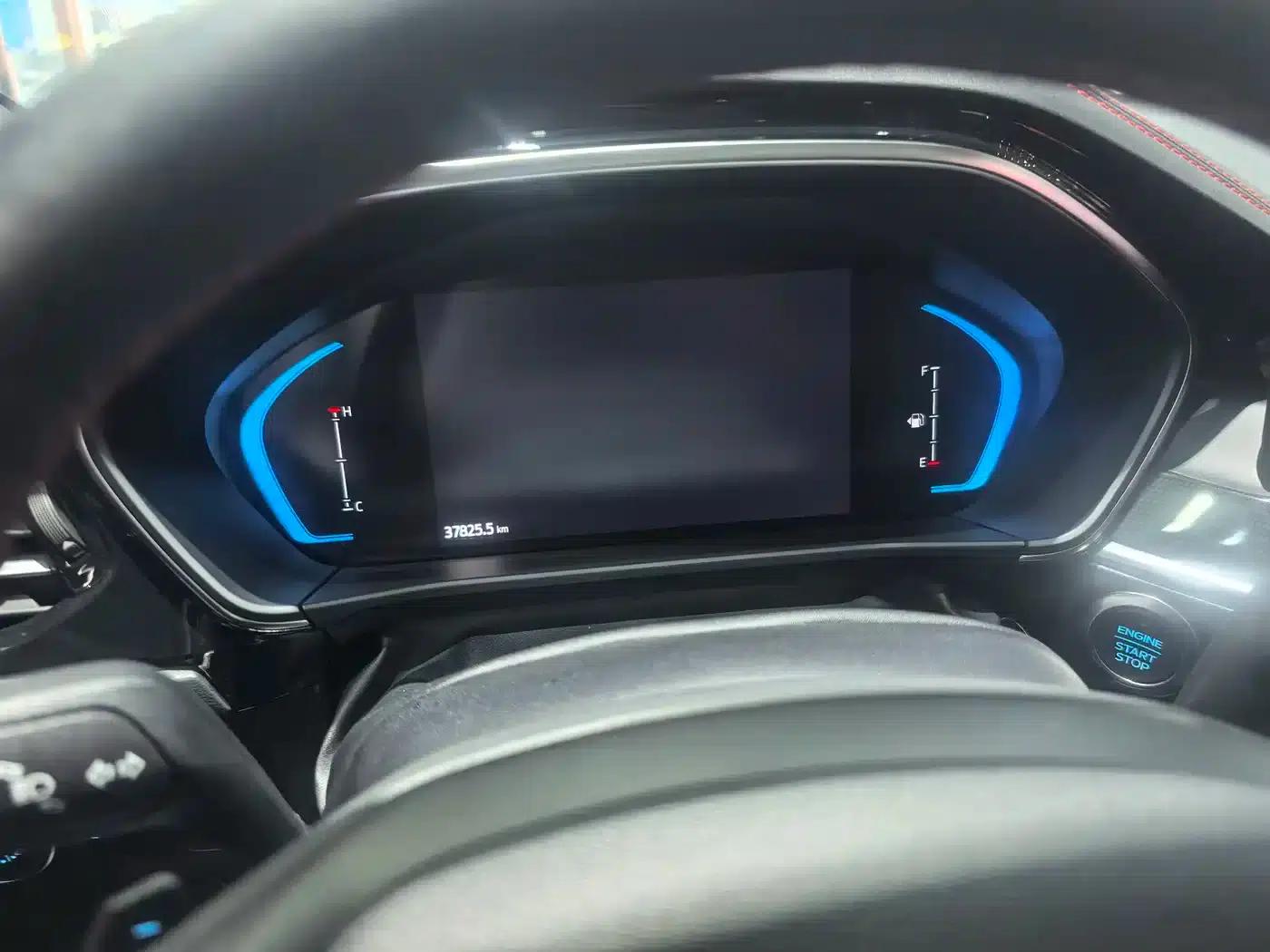 2022 Ford Focus Hatchback EcoBoost 180 Automatic ST Line — миниатюра 9
