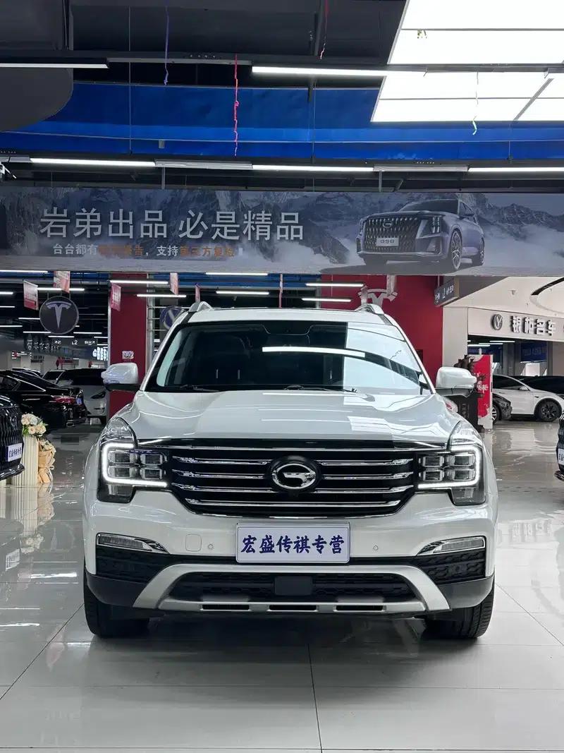 Trumpchi GS8 2017 320T 2WD Luxury Intelligent Connected Edition 7-Seater — миниатюра 2
