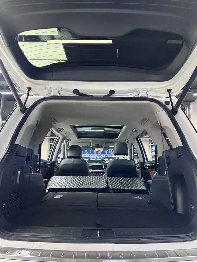 Trumpchi GS8 2017 320T 2WD Luxury Intelligent Connected Edition 7-Seater — миниатюра 20