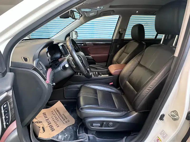 Trumpchi GS8 2017 320T 2WD Luxury Intelligent Connected Edition 7-Seater — миниатюра 11
