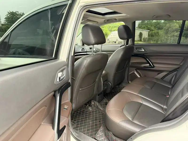 Trumpchi GS4 2017 235T Automatic 2WD Luxury Intelligent Edition — миниатюра 9