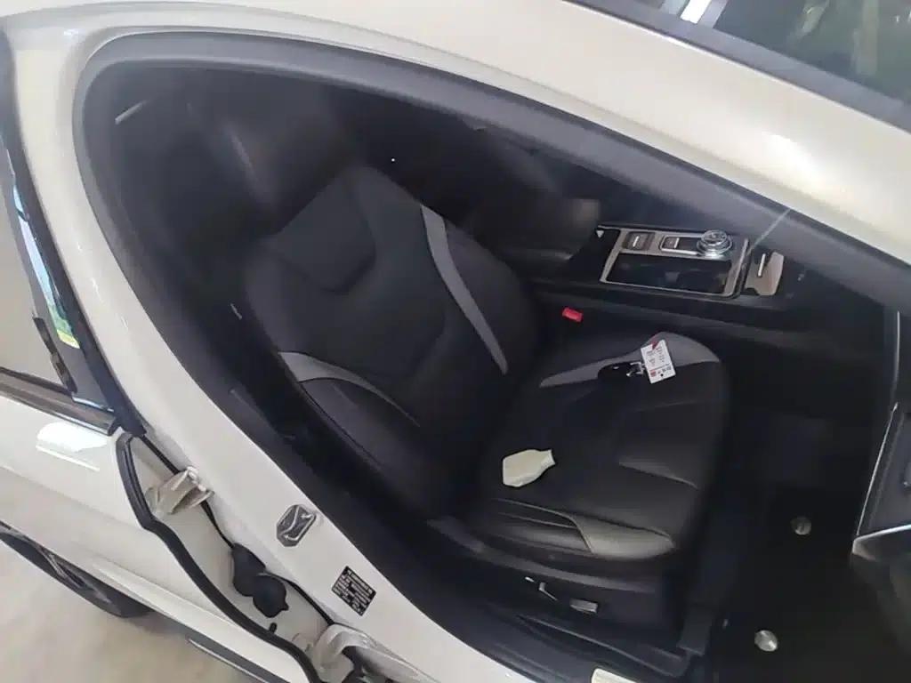 2020 Ford Edge EcoBoost 245 2WD ST-Line 5-seater — миниатюра 25