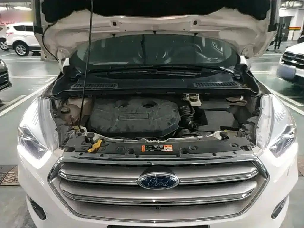 2017 Ford Kuga EcoBoost 245 AWD Luxury Edition — миниатюра 20