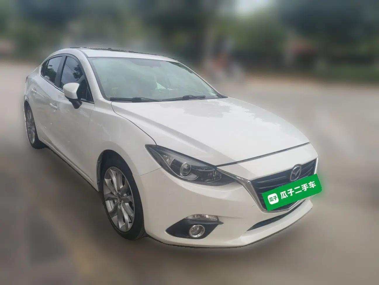 Mazda 3 Axela 2014 Sedan 2.0L Automatic Flagship Model — миниатюра 3
