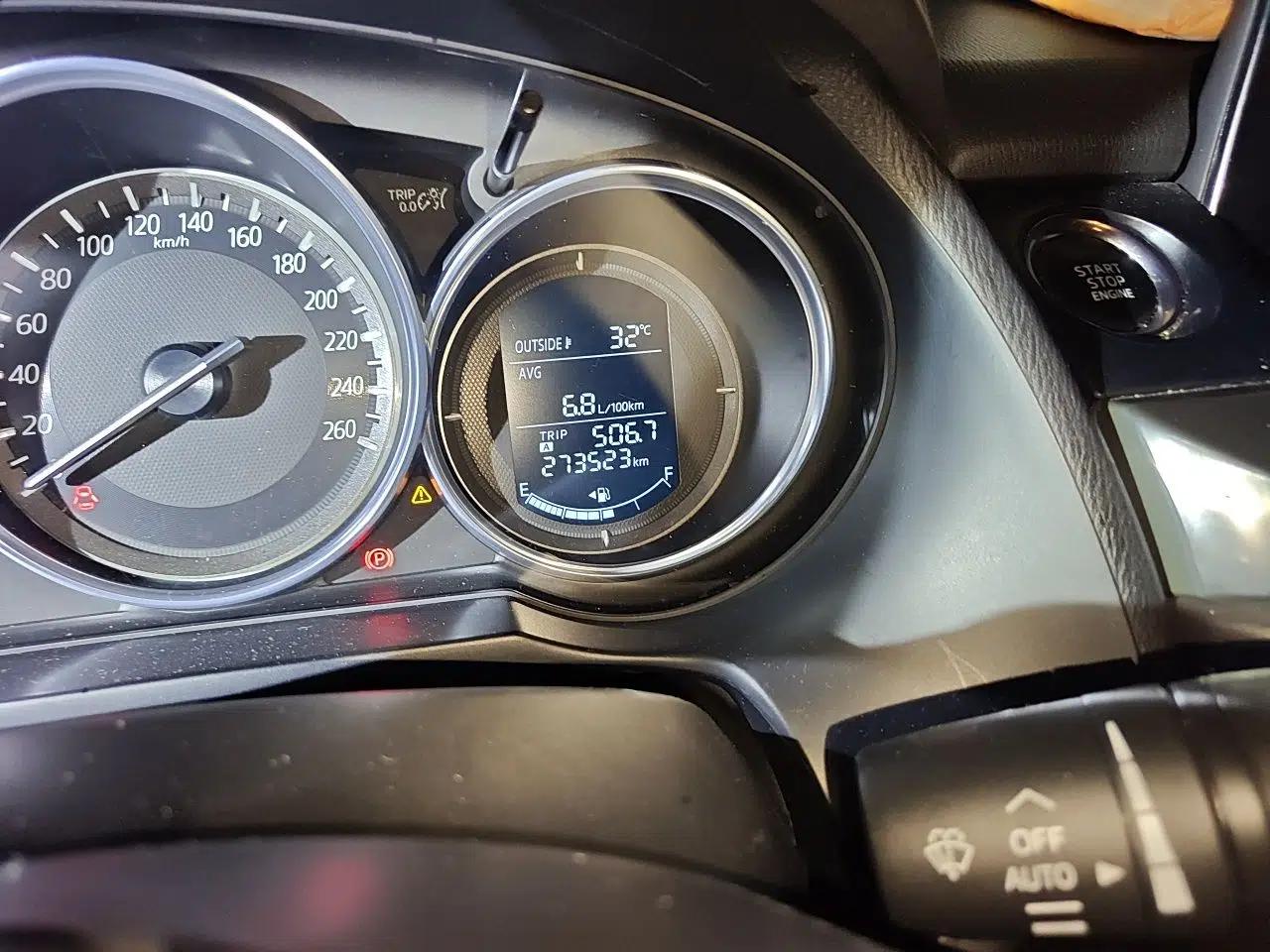 Mazda Atenza 2017 2.0L Blue Sky Luxury Edition — миниатюра 12