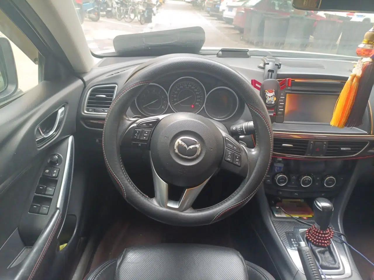 Mazda Atenza 2014 2.5L Blue Sky Prestige Edition — миниатюра 10