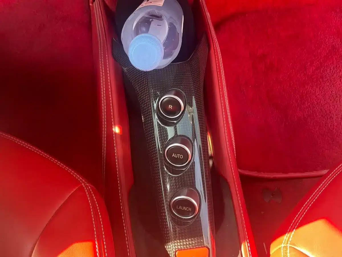 2015 Ferrari 488 GTB — миниатюра 14