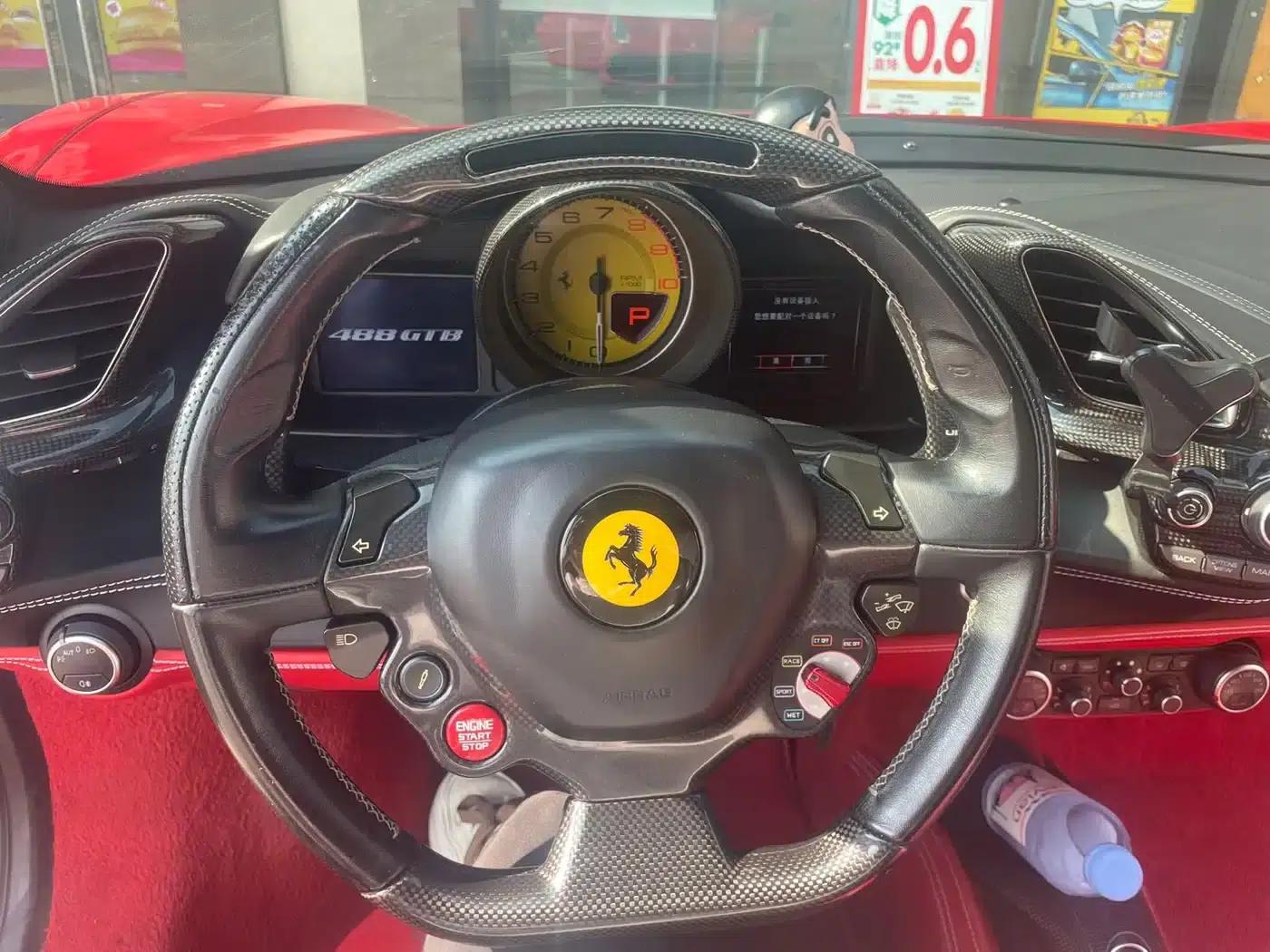 2015 Ferrari 488 GTB — миниатюра 8