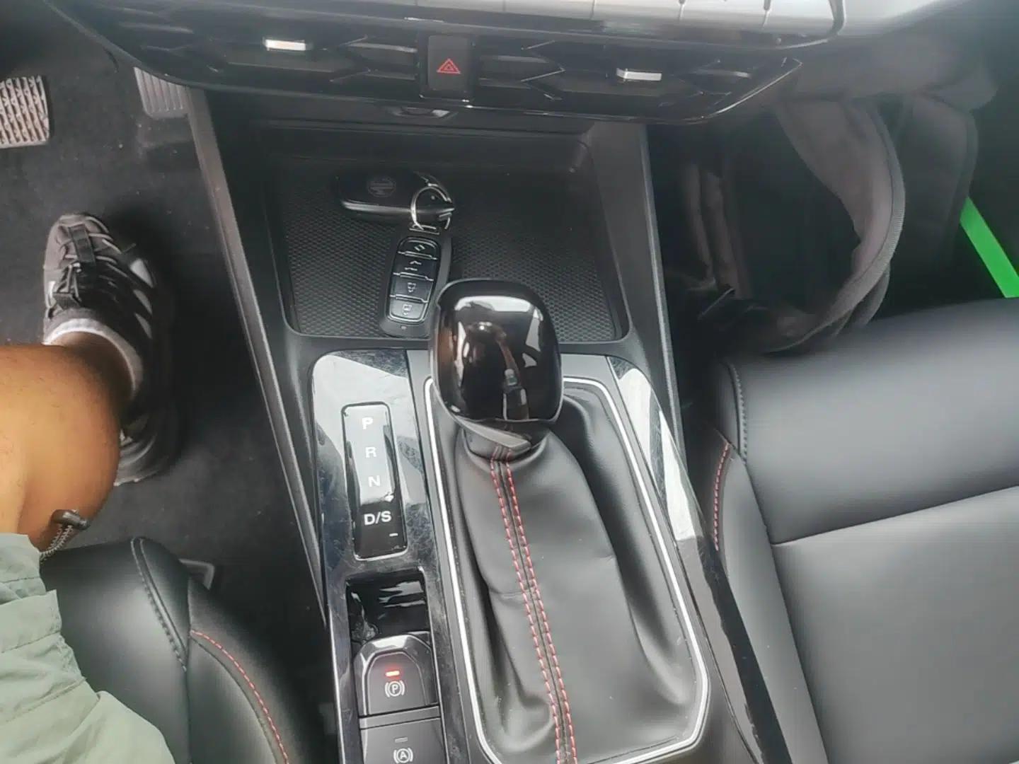 MG 5 2022 180 DVVT CVT Youth Luxury Edition — миниатюра 16