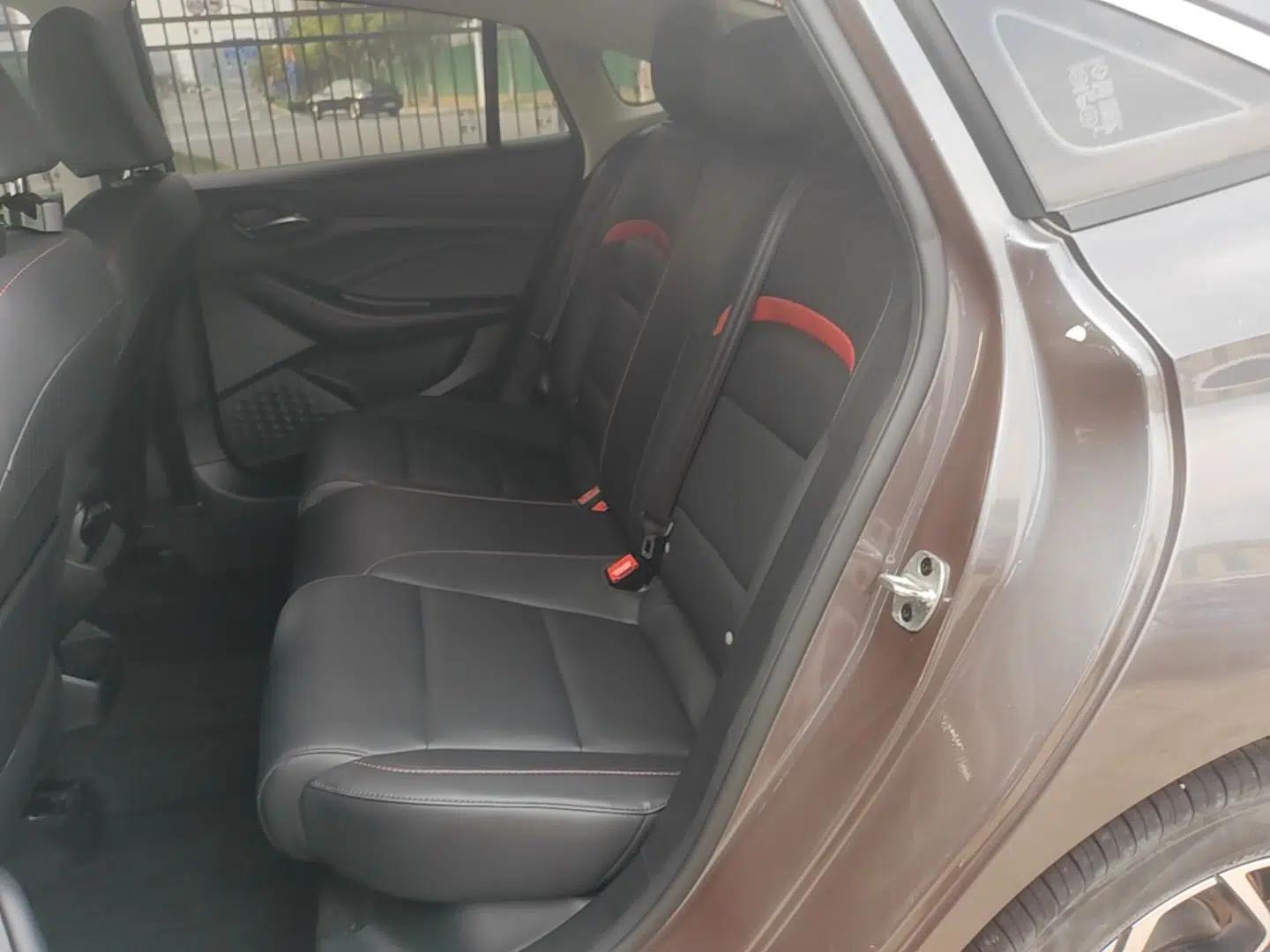 MG 5 2022 180 DVVT CVT Youth Luxury Edition — миниатюра 20