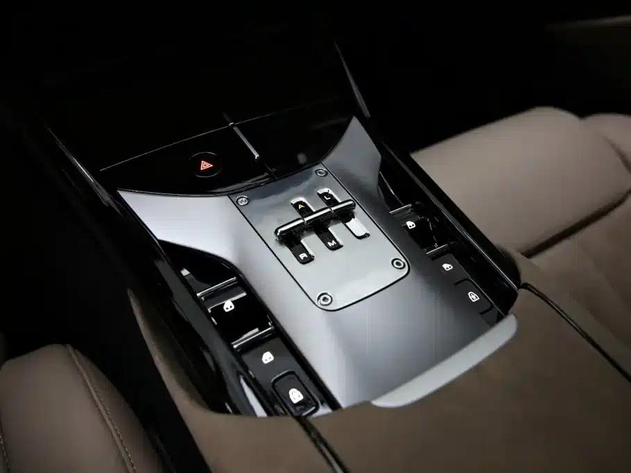 2023 Purosangue 6.5L V12 — миниатюра 14