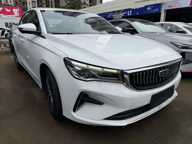 Geely Emgrand 2022 4th Generation 1.5L CVT Luxury Edition — миниатюра 3