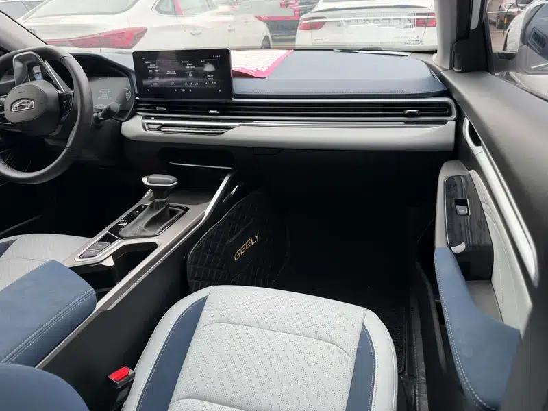 Geely Emgrand 2022 4th Generation 1.5L CVT Luxury Edition — миниатюра 7