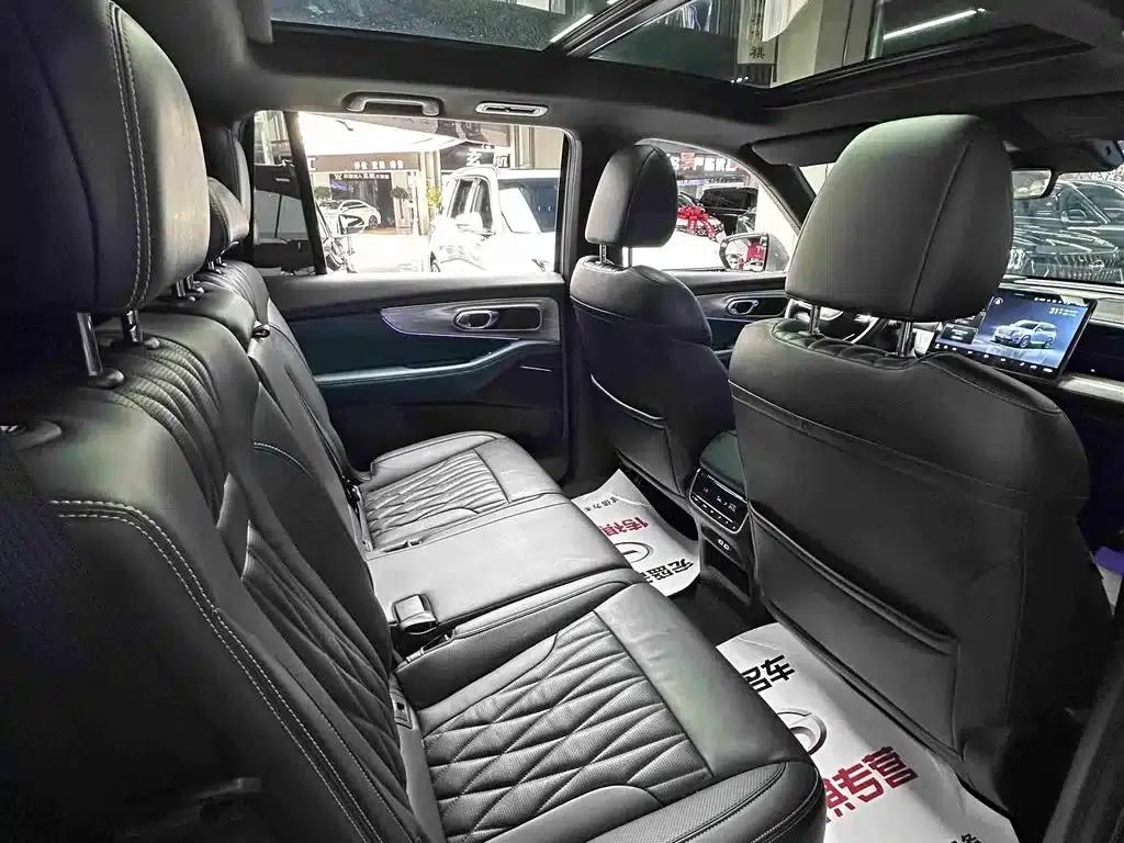 Trumpchi GS8 2022 Navigator Series 2.0TGDI 2WD Luxury Intelligent Connected Edition (7-seater) — миниатюра 33