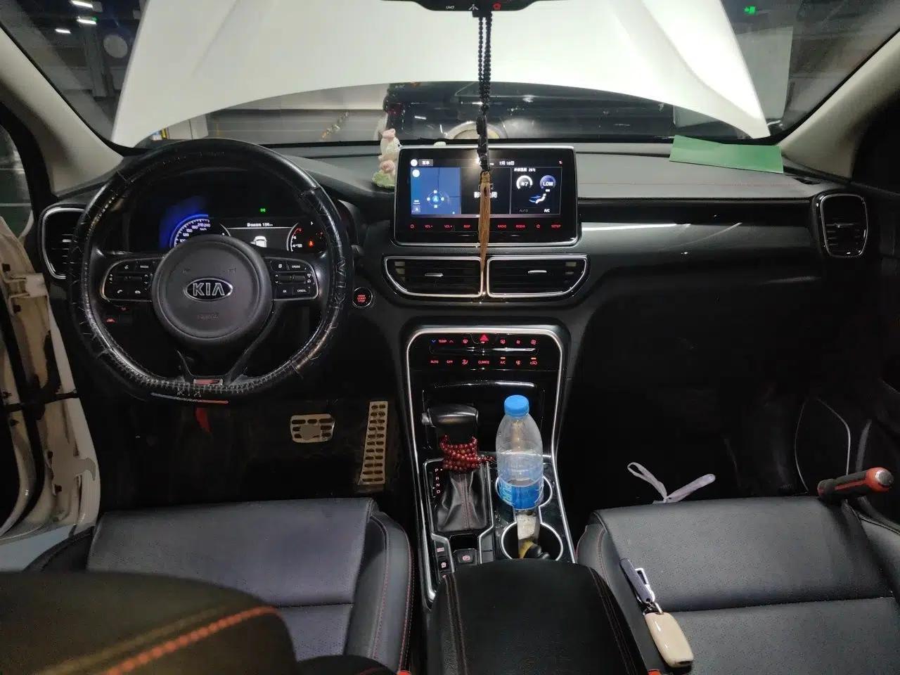 Kia KX5 2019 1.6T Automatic Two-Wheel Drive Luxury Edition — миниатюра 9