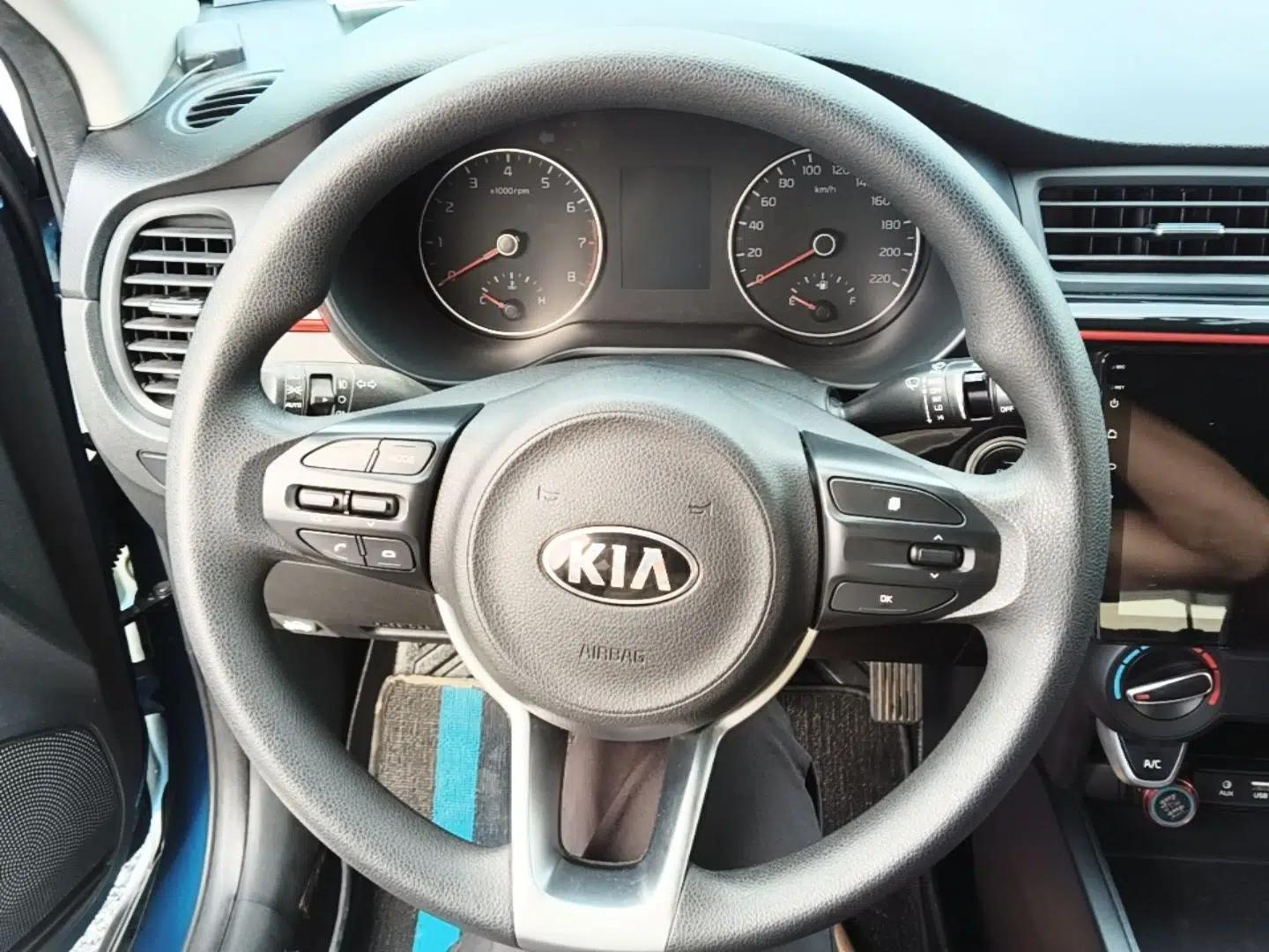 Kia KX Cross 2017 1.4L AT GLS — миниатюра 13