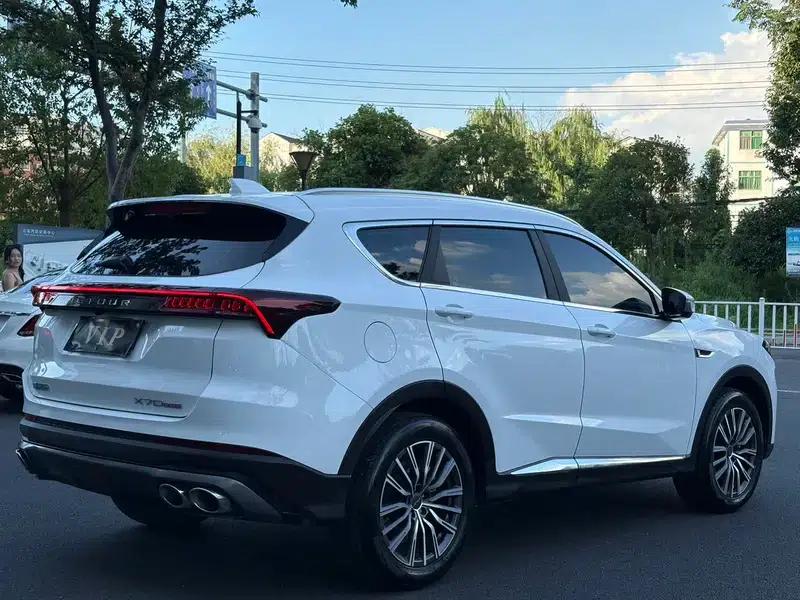 Jetour X70 PLUS 2023 1.6T DCT Strongman PRO 7-seater — миниатюра 6