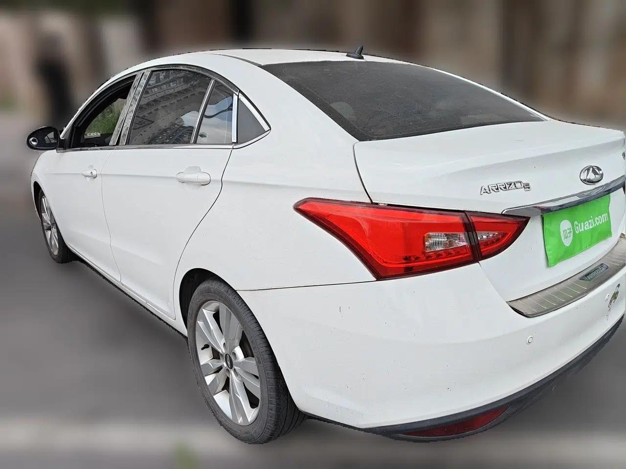 Chery Arrizo 5 2017 1.5L CVT Fashion Edition — миниатюра 4