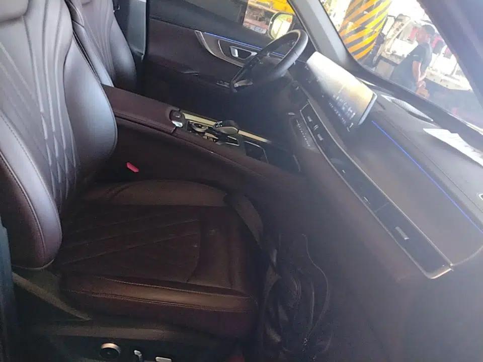 Chery Tiggo 8 PRO 2024 Champion Edition 390T Two-Wheel Drive Peak Version 7 Seats — миниатюра 19