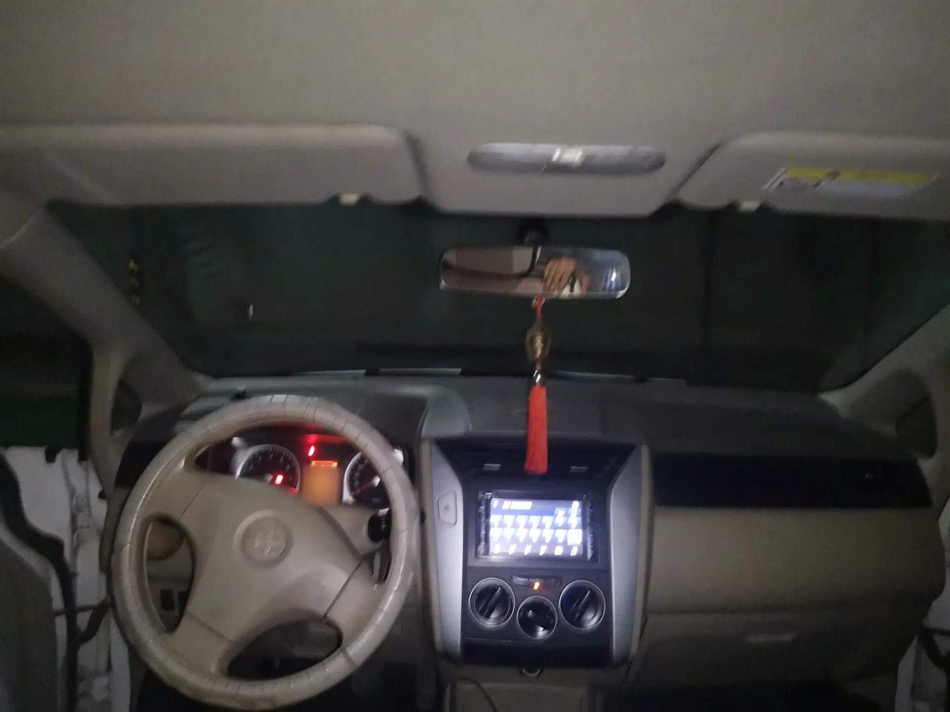 Venucia D50 2012 1.6L Manual Comfort Edition — миниатюра 18