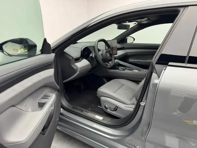 ZEEKR 001 2025 YOU Edition 100kWh AWD — миниатюра 17