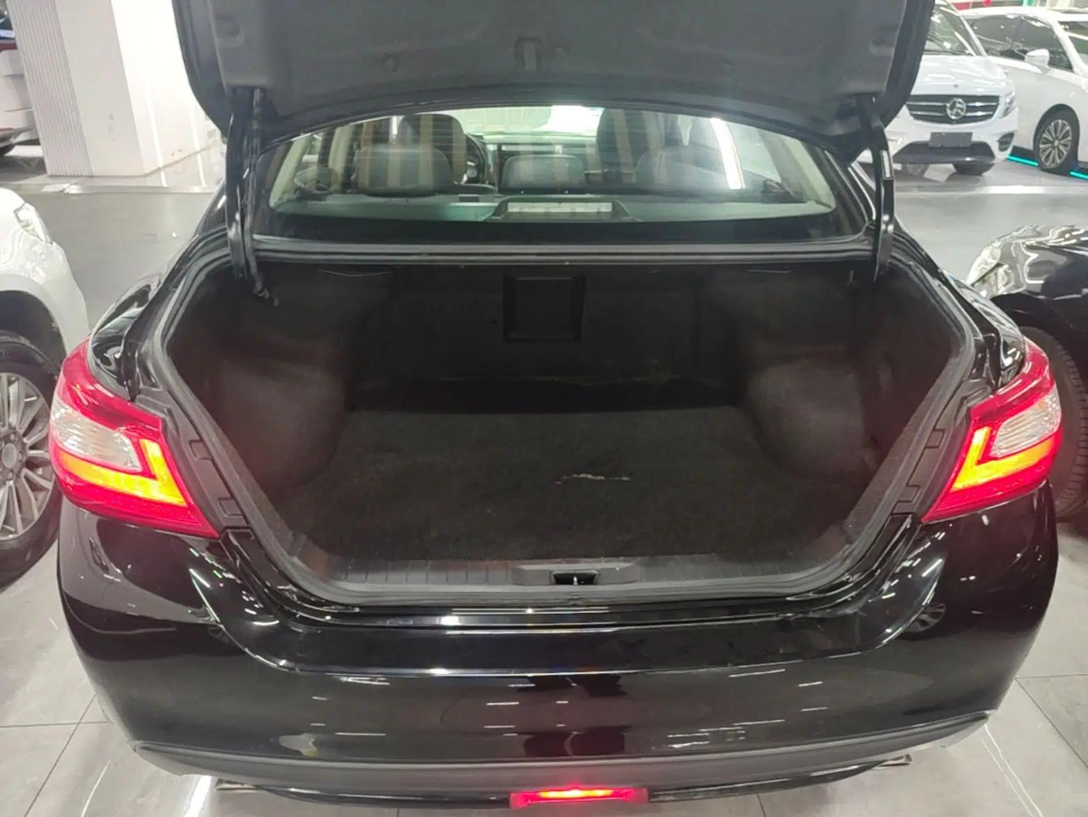 Nissan Teana 2016 Revised Version 2.0L XL Comfort Edition — миниатюра 22