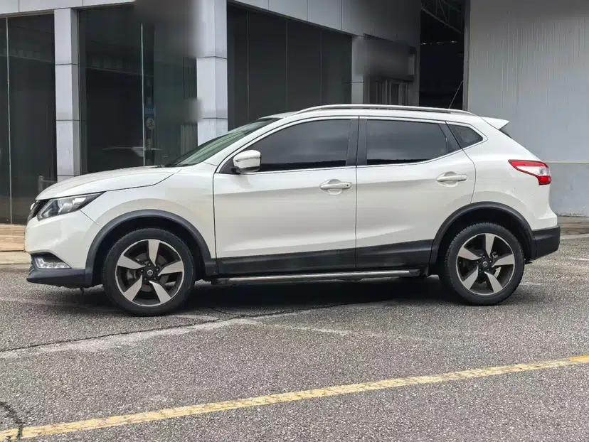 Nissan Qashqai 2017 2.0L CVT Smart Enjoyment Version China V Standard — миниатюра 4