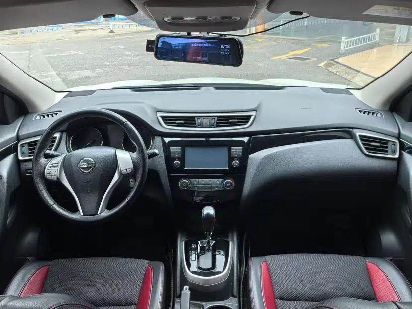 Nissan Qashqai 2017 2.0L CVT Smart Enjoyment Version China V Standard — миниатюра 9