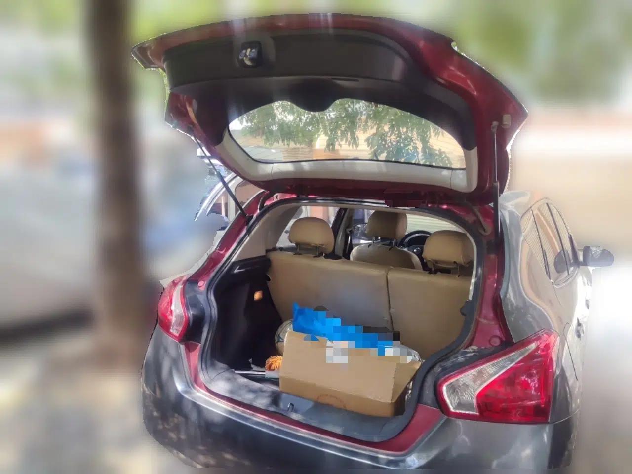 Nissan Tiida 2014 1.6L Manual Smart Model — миниатюра 19